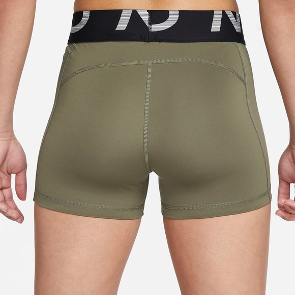 Nike | Women’s Nike Pro Spandex Shorts - Picture 3 of 8